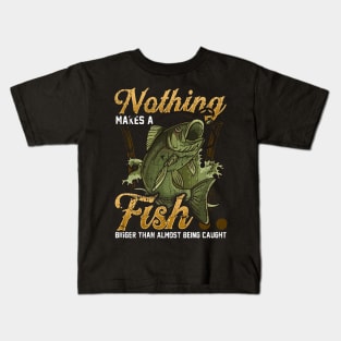 Funny Deep Sea Fishing Saltwater Fishing Gifts Fisherman Kids T-Shirt